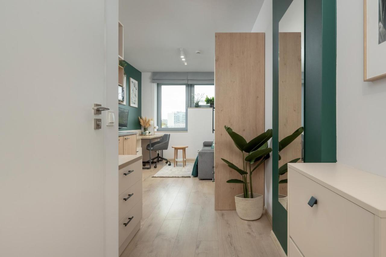 Trendy Studios With Home Office Near Wroclaw Main Station By Noclegi Renters Exterior foto